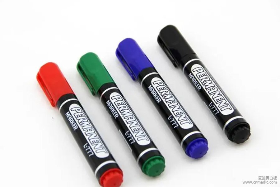 「白板百科」用記號筆在白板上寫字會怎么樣？會擦不掉。